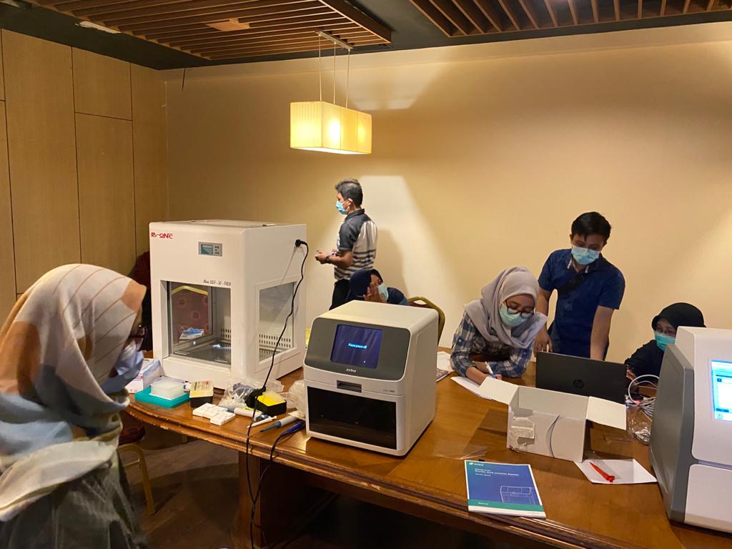 Dokumentasi pengenalan perangkat dan dukungan kegiatan laboratorium.